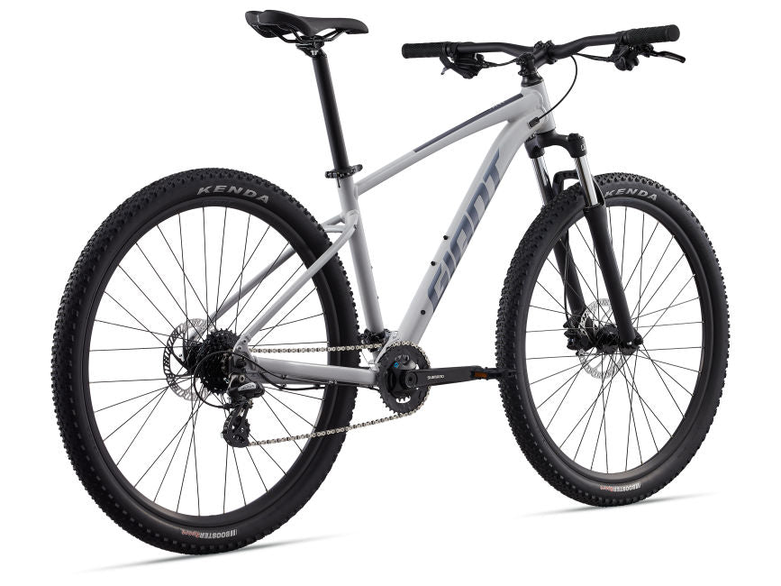 2022 Giant Talon 3 27.5"