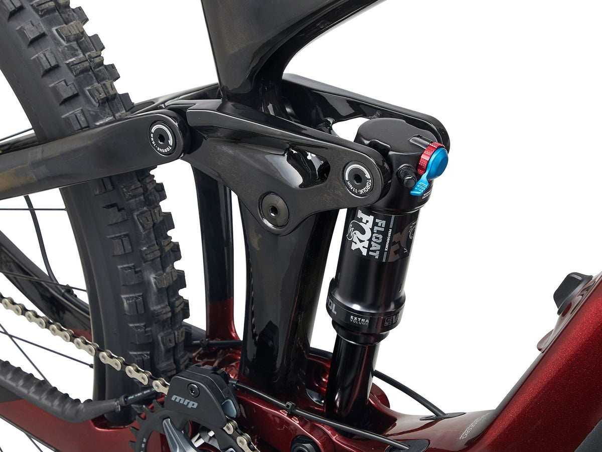 2024 Giant Reign Advanced 2 - Sangria/Carbon
